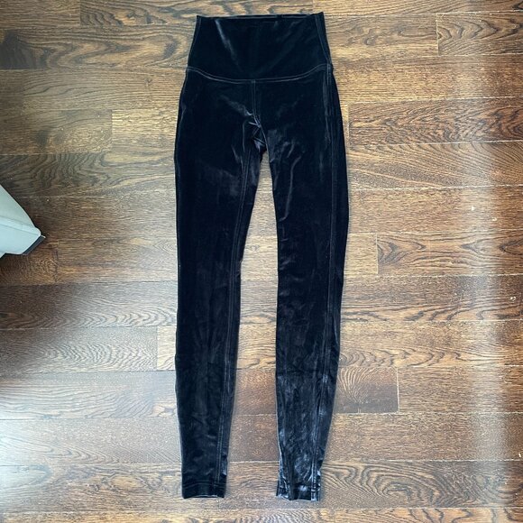 lululemon athletica Pants - Lululemon Black Velvet Wunder Lounge High-Rise Tight 28"-Size 2